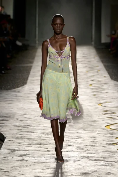 Look 57